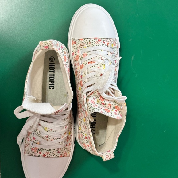 Hot Topic “Not today, Satan” High-Top Sneakers - EUC - Picture 5 of 6